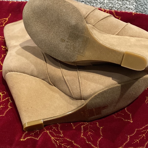 Sacred Heart Boots size 6 - Picture 9 of 10